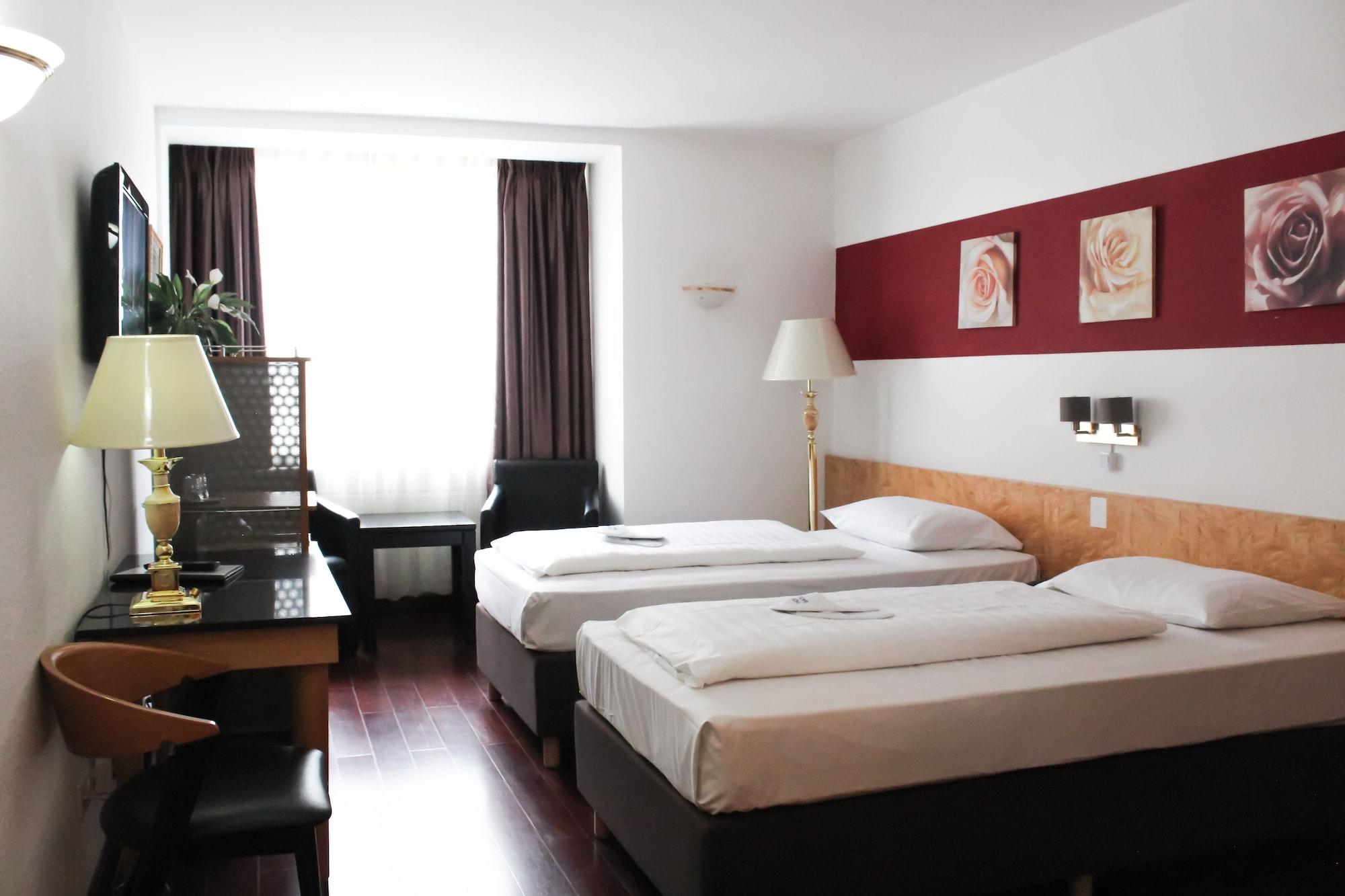 Rugs Hotel Duesseldorf Eksteriør billede