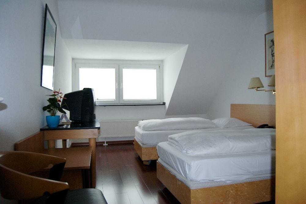 Rugs Hotel Duesseldorf Eksteriør billede