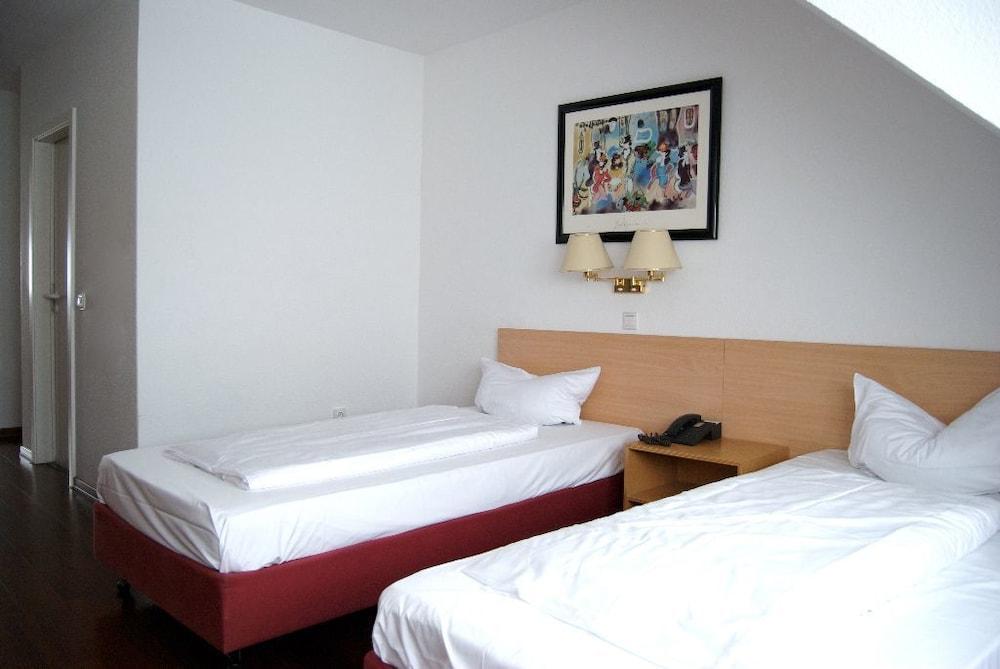 Rugs Hotel Duesseldorf Eksteriør billede