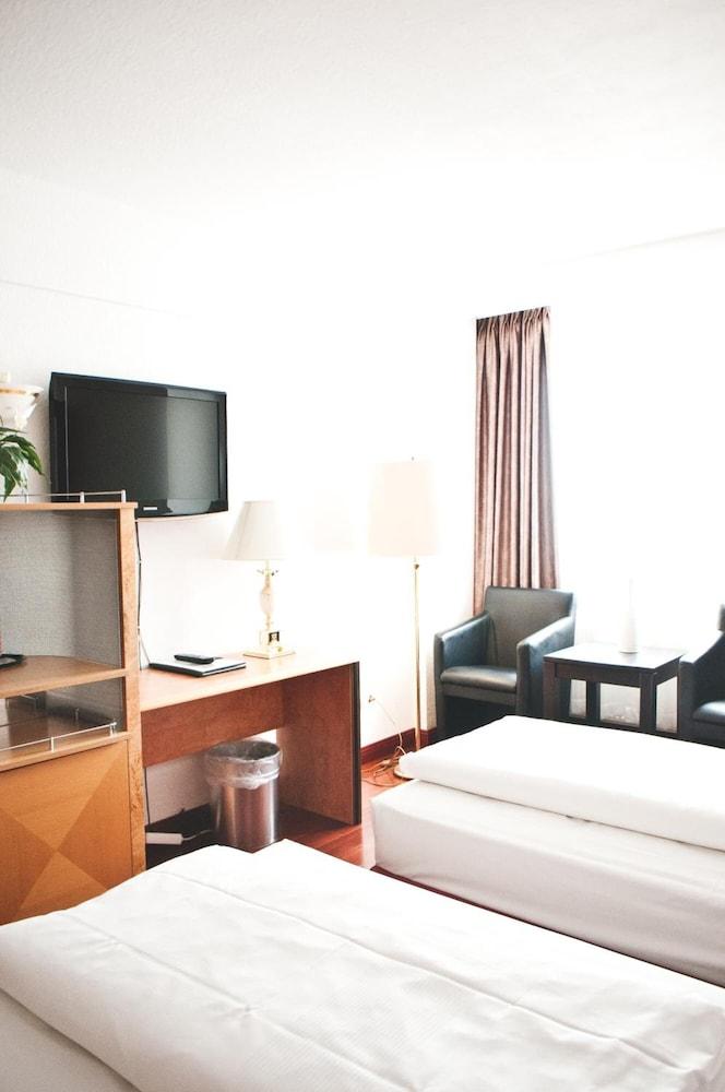 Rugs Hotel Duesseldorf Eksteriør billede