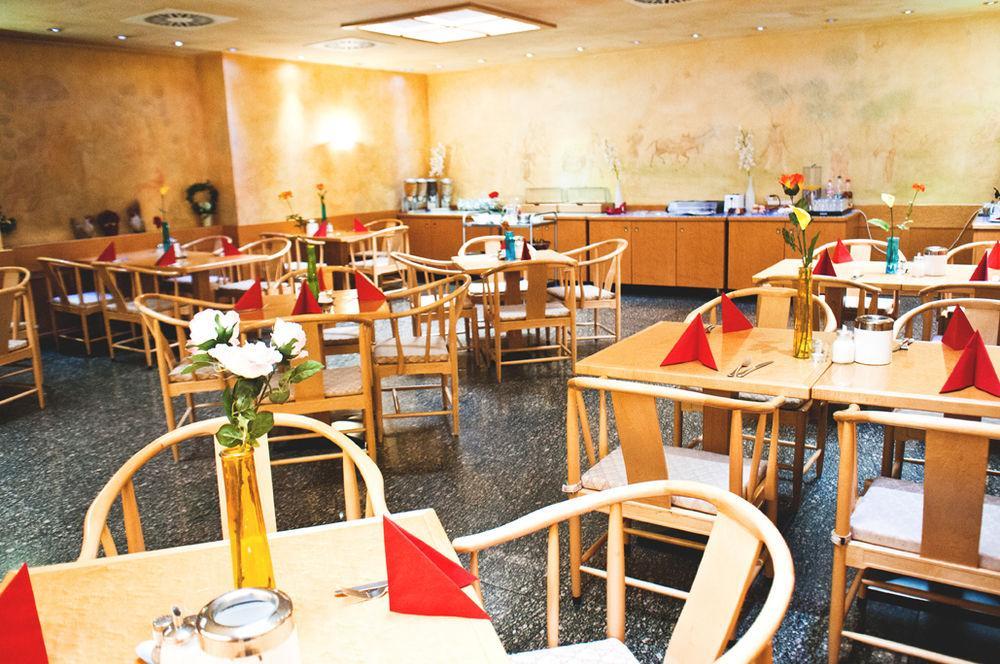 Rugs Hotel Duesseldorf Eksteriør billede