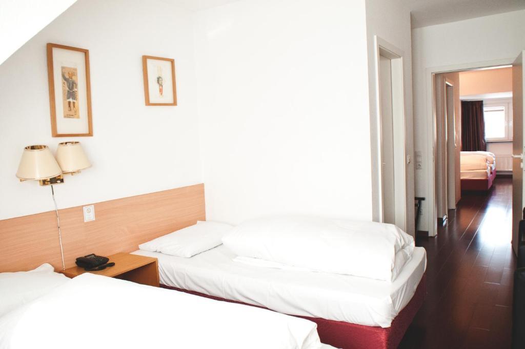 Rugs Hotel Duesseldorf Værelse billede